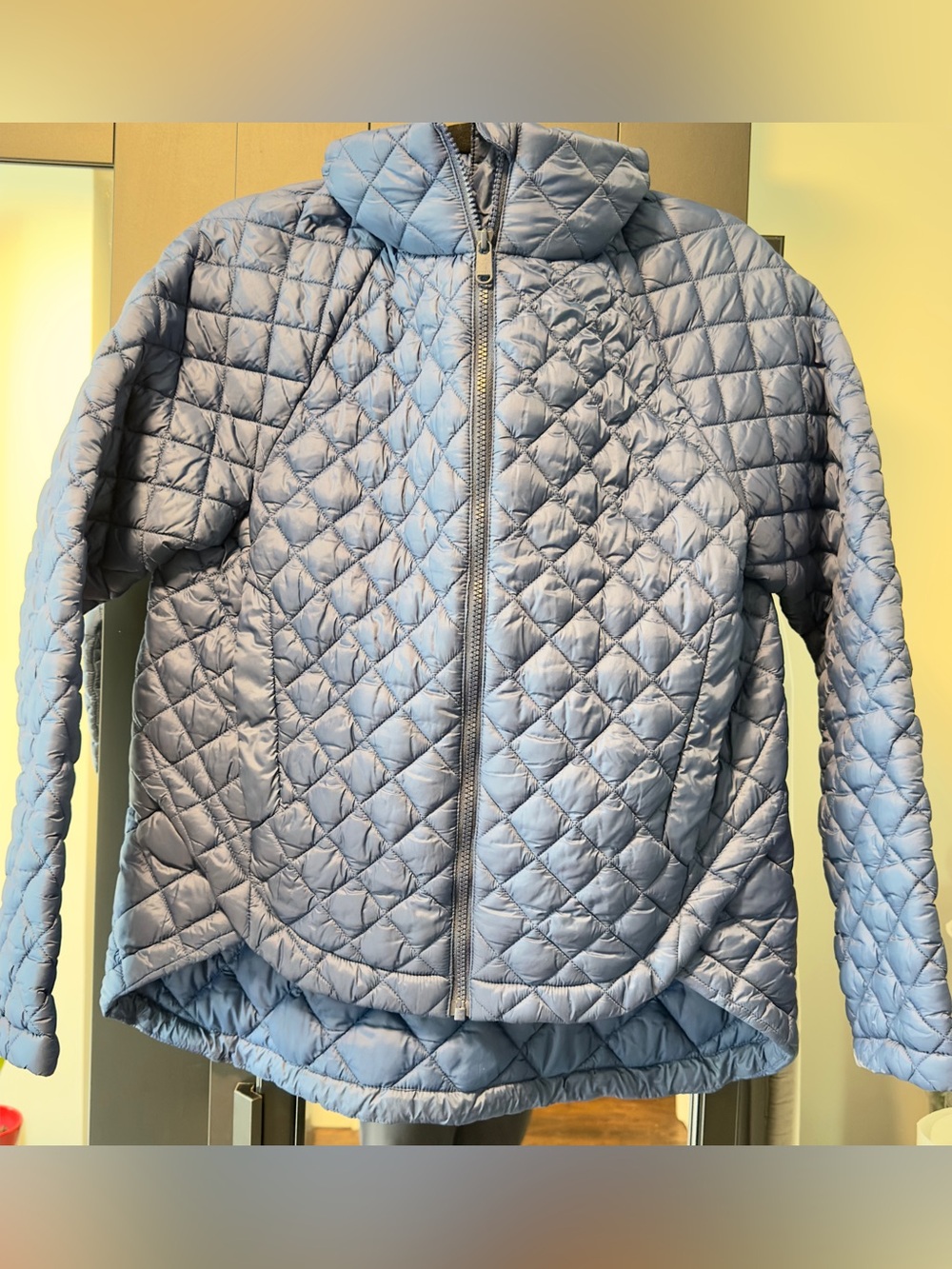 Athleta Featherless Puffer Jacket- Navy Blue